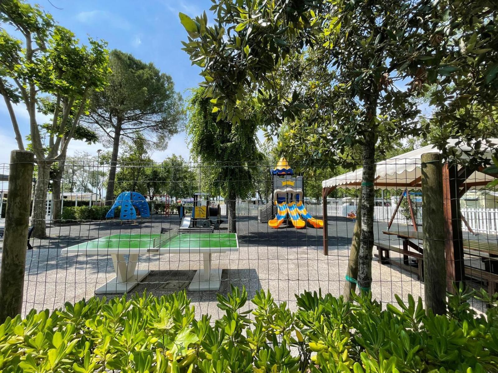 Happy Camp Mobile Homes In Camping Laguna Village กาออร์เล ภายนอก รูปภาพ