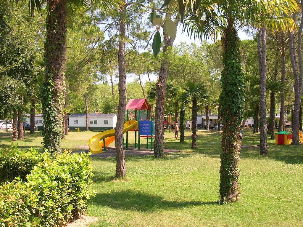 Happy Camp Mobile Homes In Camping Laguna Village กาออร์เล ภายนอก รูปภาพ